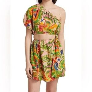 Heeey Birdie! She’s FARM RIO’s Macaw Leaves Tropical One-Shoulder Mini